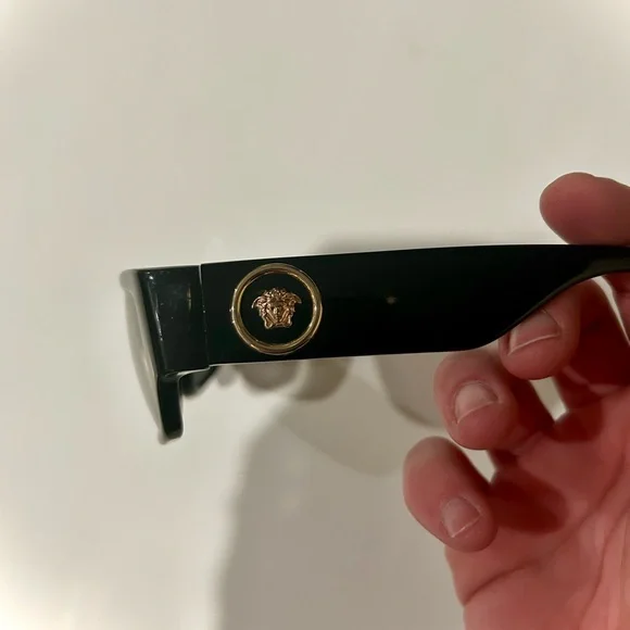 VERSACE SUNGLASSES - Picture 4 of 8